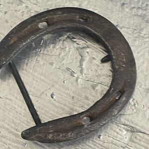 Black Horseshoe Belt Buckle